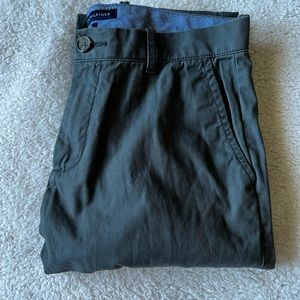 Men’s Tommy Hilfiger - Olive Custom Fit Pants (32/32)